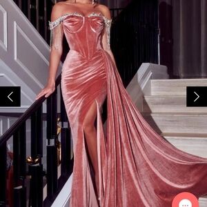 Elegant Off-Shoulder Velvet Evening Dress in Rose Pink
